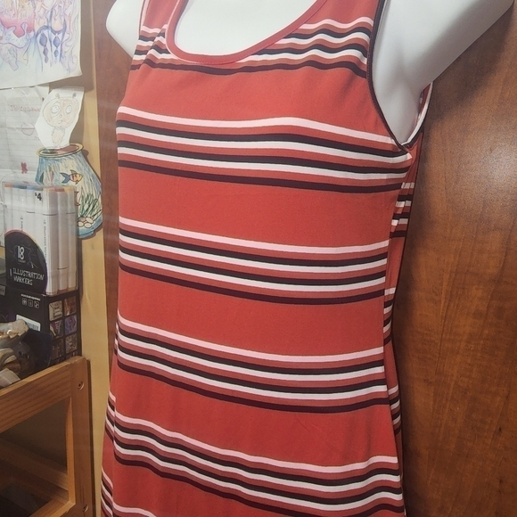 𝅺absolutely It Women's Stripe Print Scoop Neck Sleeveless Red and Black XL - Picture 4 of 8